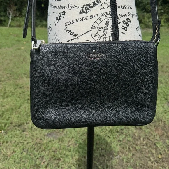 LEILA TRIPLE GUSSET CROSSBODY - Picture 5 of 16